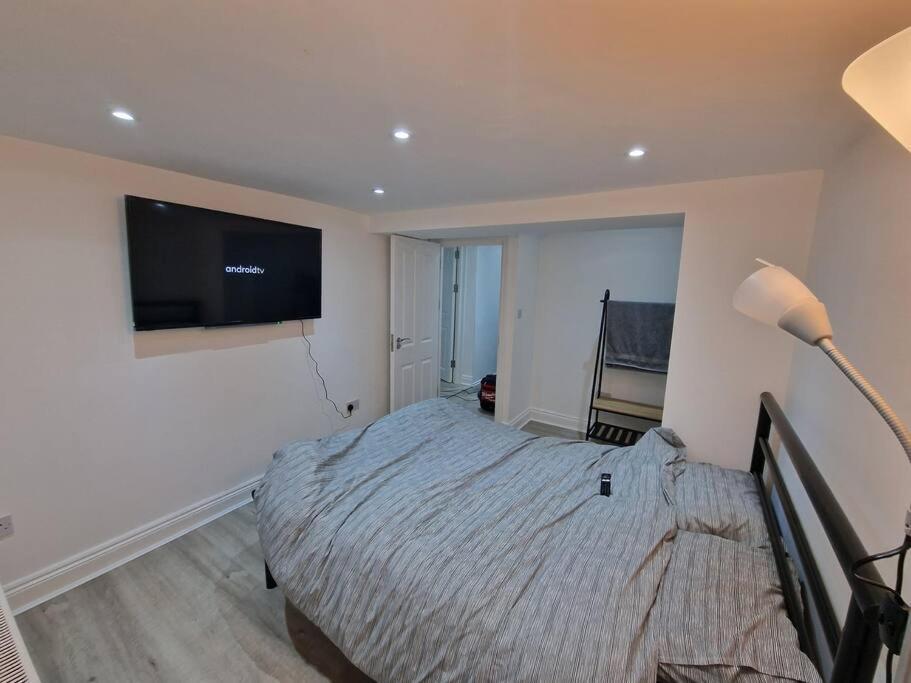 Modern Flat On Lea Bridge Road. Leilighet *