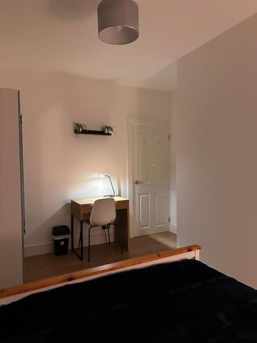 Apartment Manor Court *