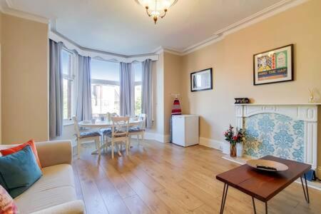 Lejlighed Spacious Ealing Broadway London