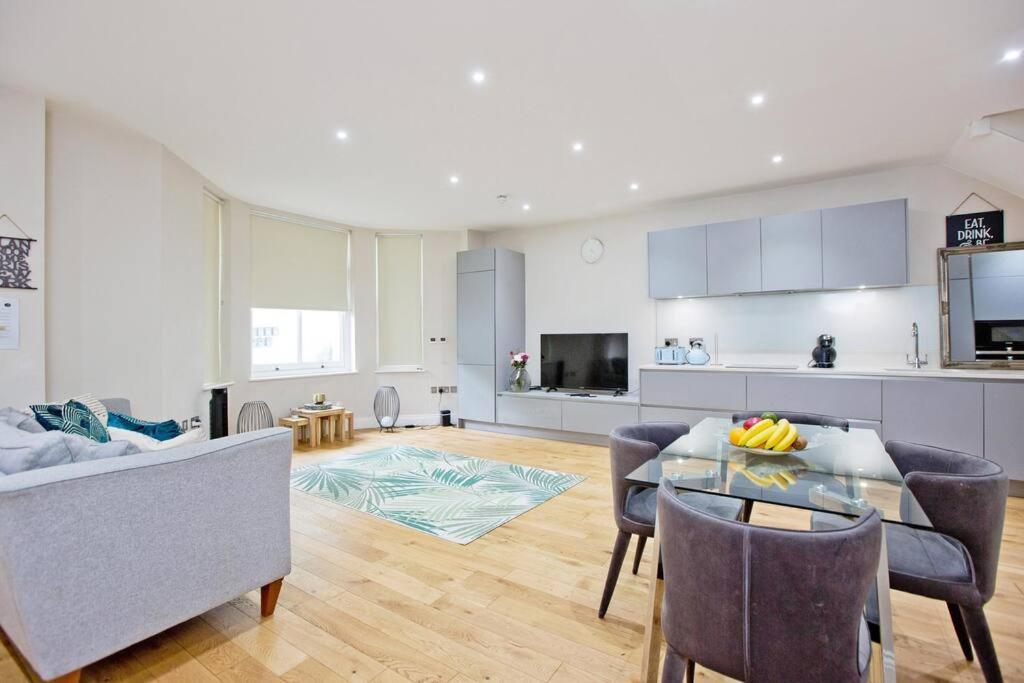 Appartement F1 Outstanding 1 Bed Duplex