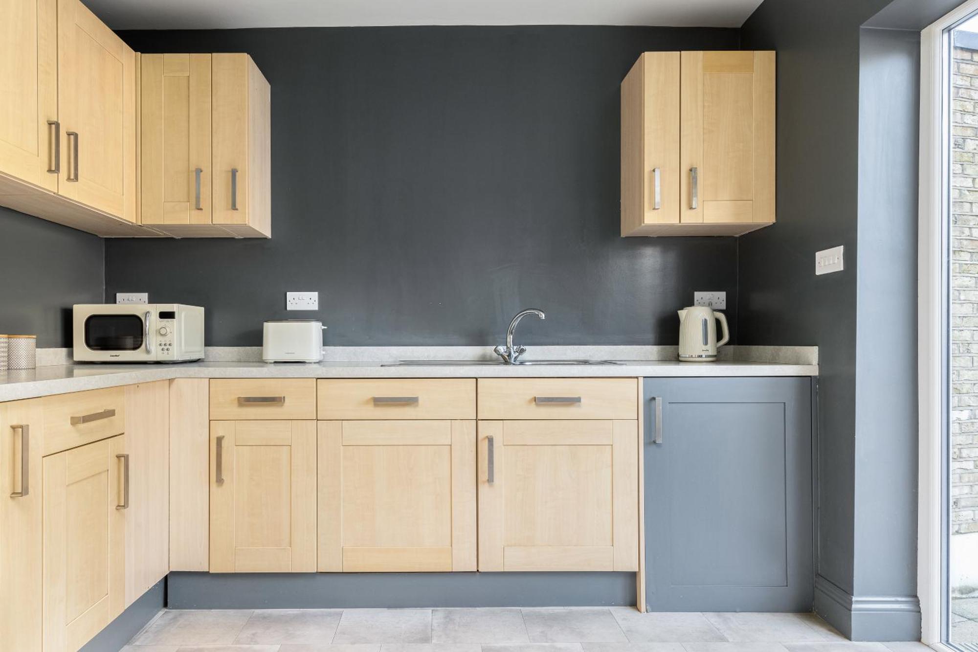 The Putney Apartment *