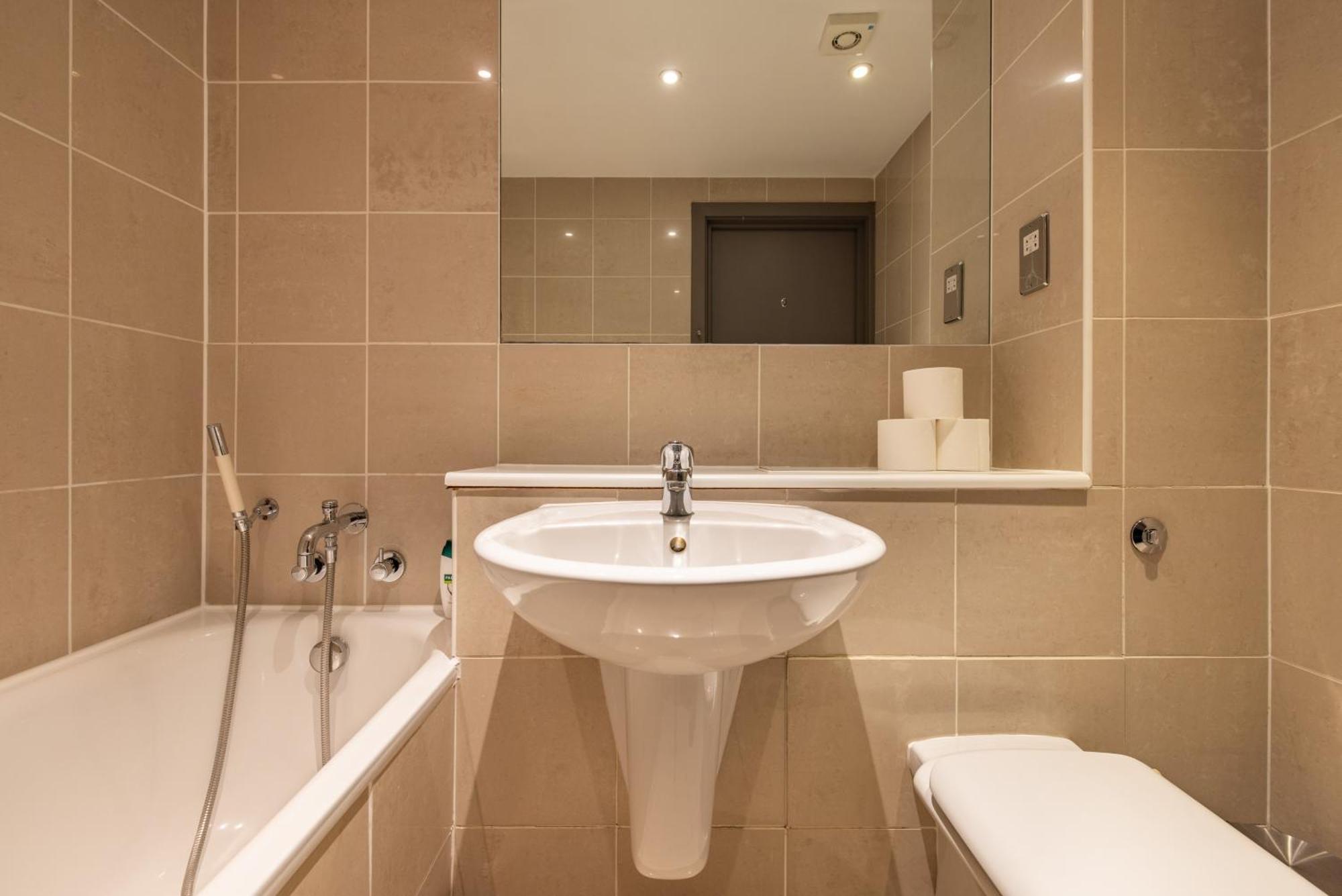 Apartment Sunshine In My Mood - 2 Bedroom Flat In Battersea *