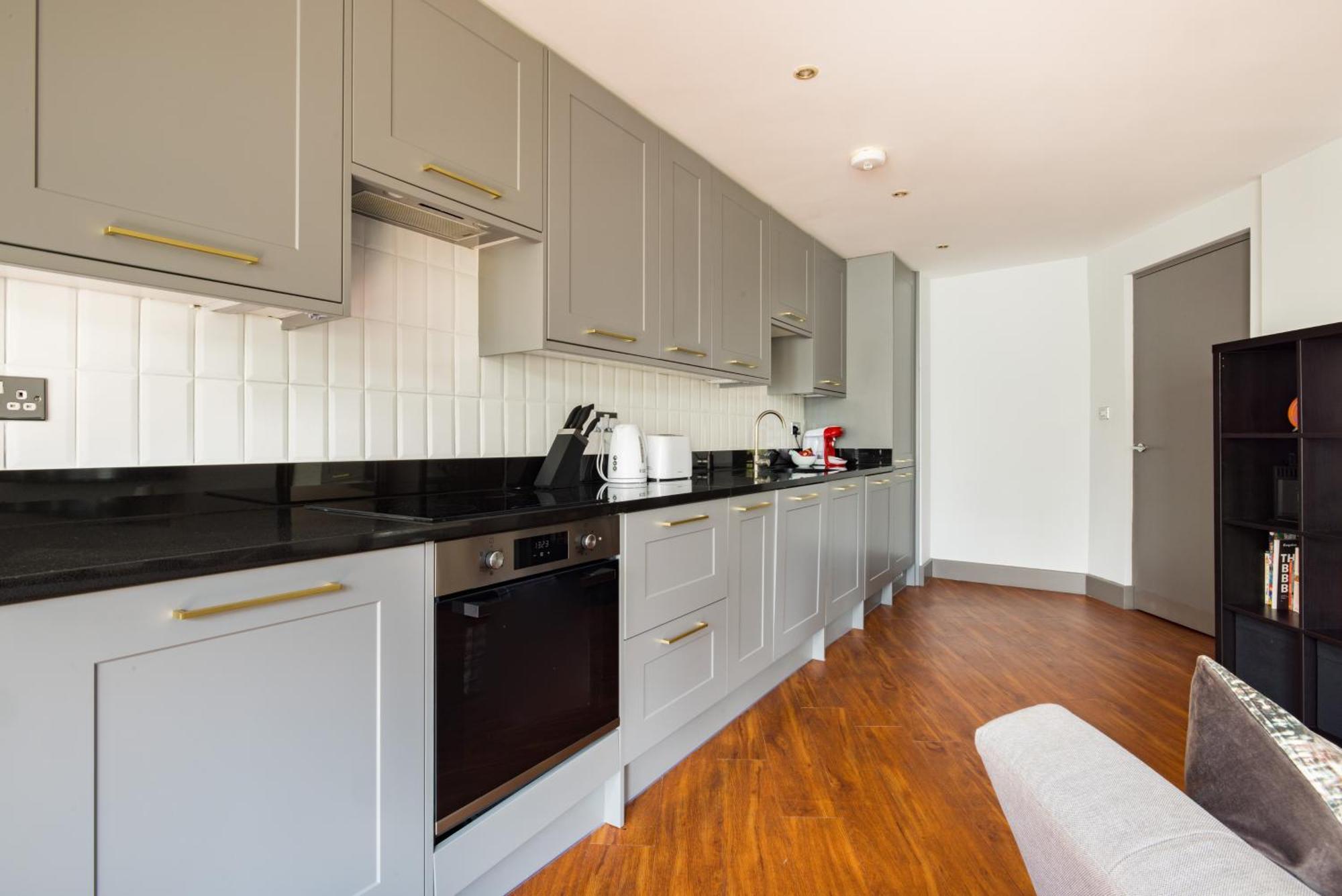 Sunshine In My Mood - 2 Bedroom Flat In Battersea London