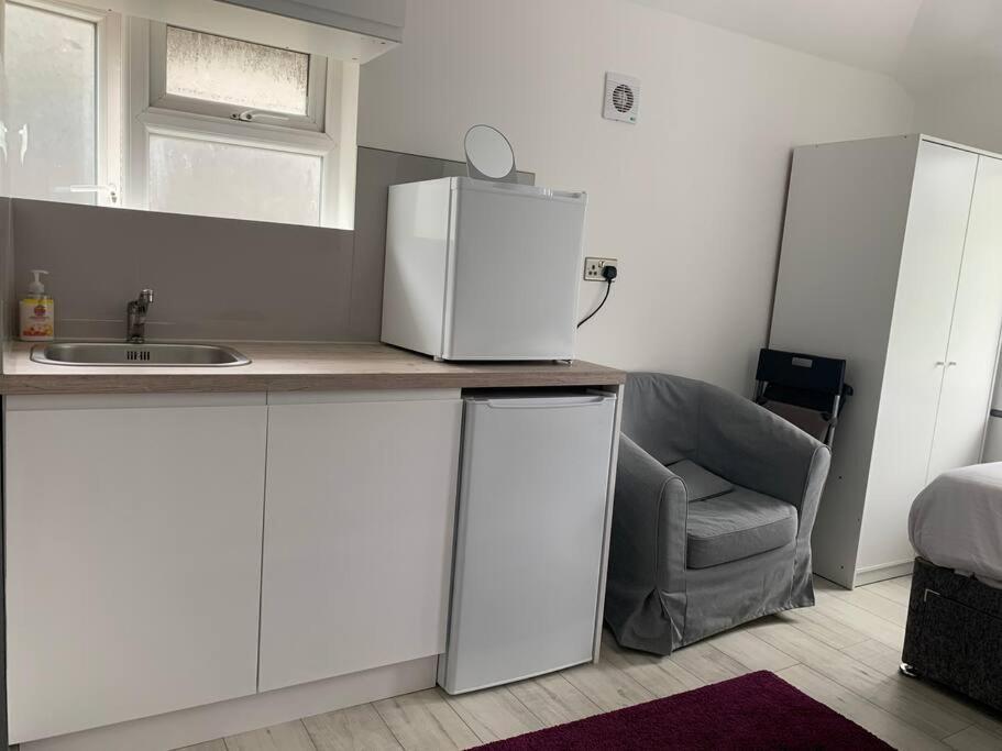 Modern Brand New Build Studio Leilighet *