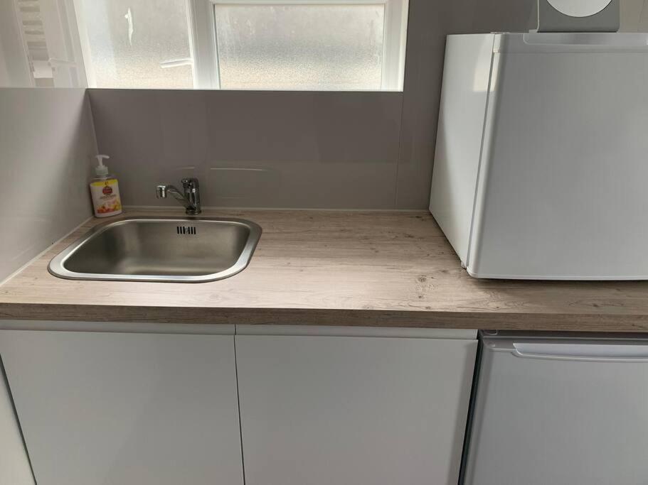 Modern Brand New Build Studio Leilighet London
