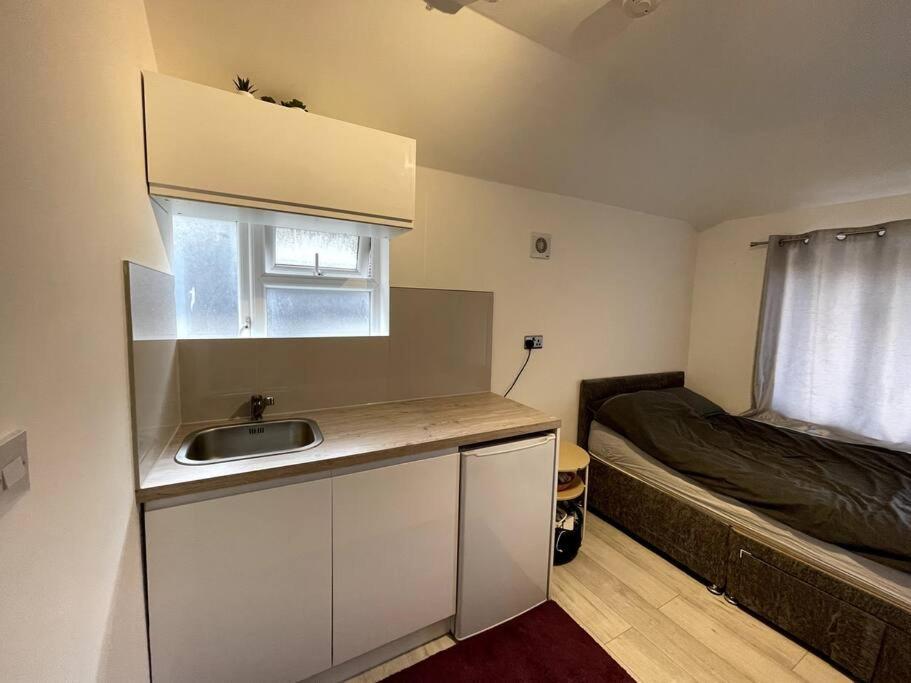 Leilighet Modern Brand New Build Studio London