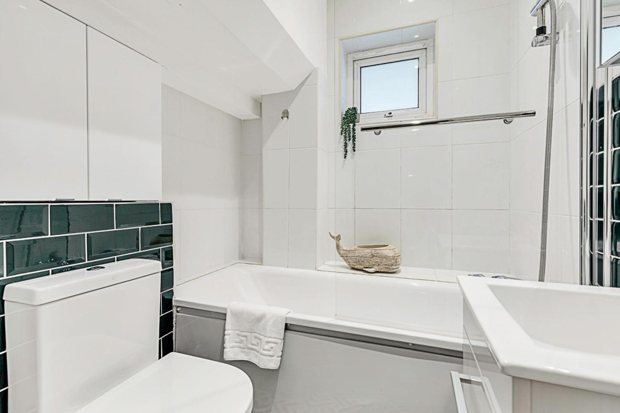 Modern Comfort Two Bedroom Gem On The Rye Lejlighed London