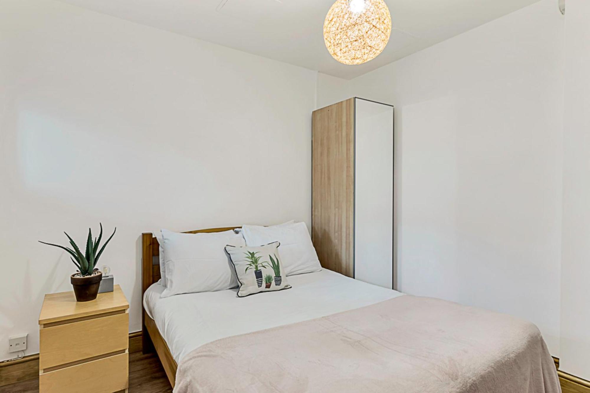 Modern Comfort Two Bedroom Gem On The Rye Lejlighed London