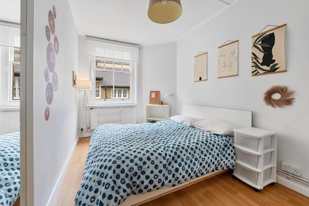 Lägenhet Small One-bed Flat, Payment Required Straight Away, Host Will Message After You've Made A Reservation