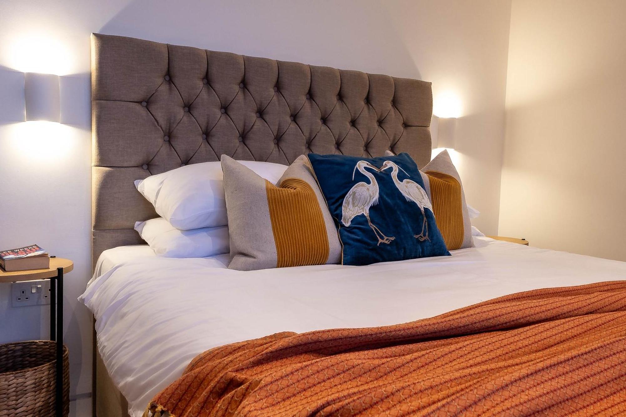 Lejlighed The Arches Luxurious Three Bedroom Close To Hampstead Heath With Garden Balcony And Courtyard London