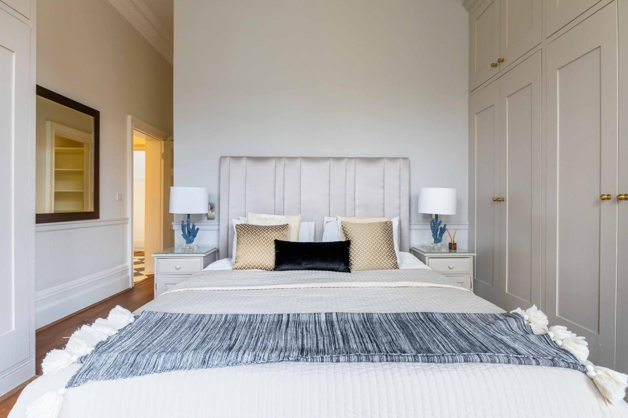 Renovu Premium Homes In Kensington Apartment London