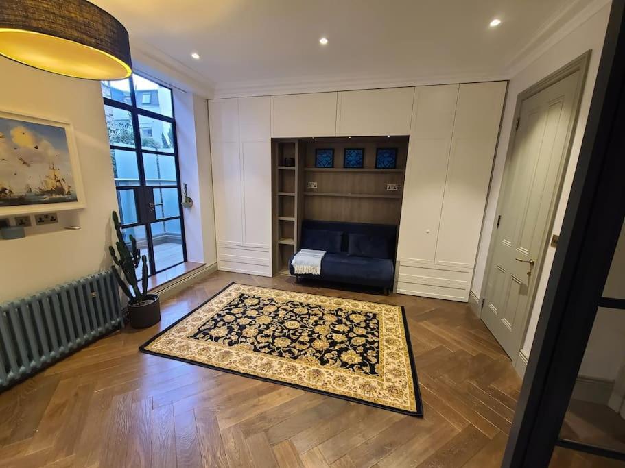 Appartement New Boutique Ground Floor Londen