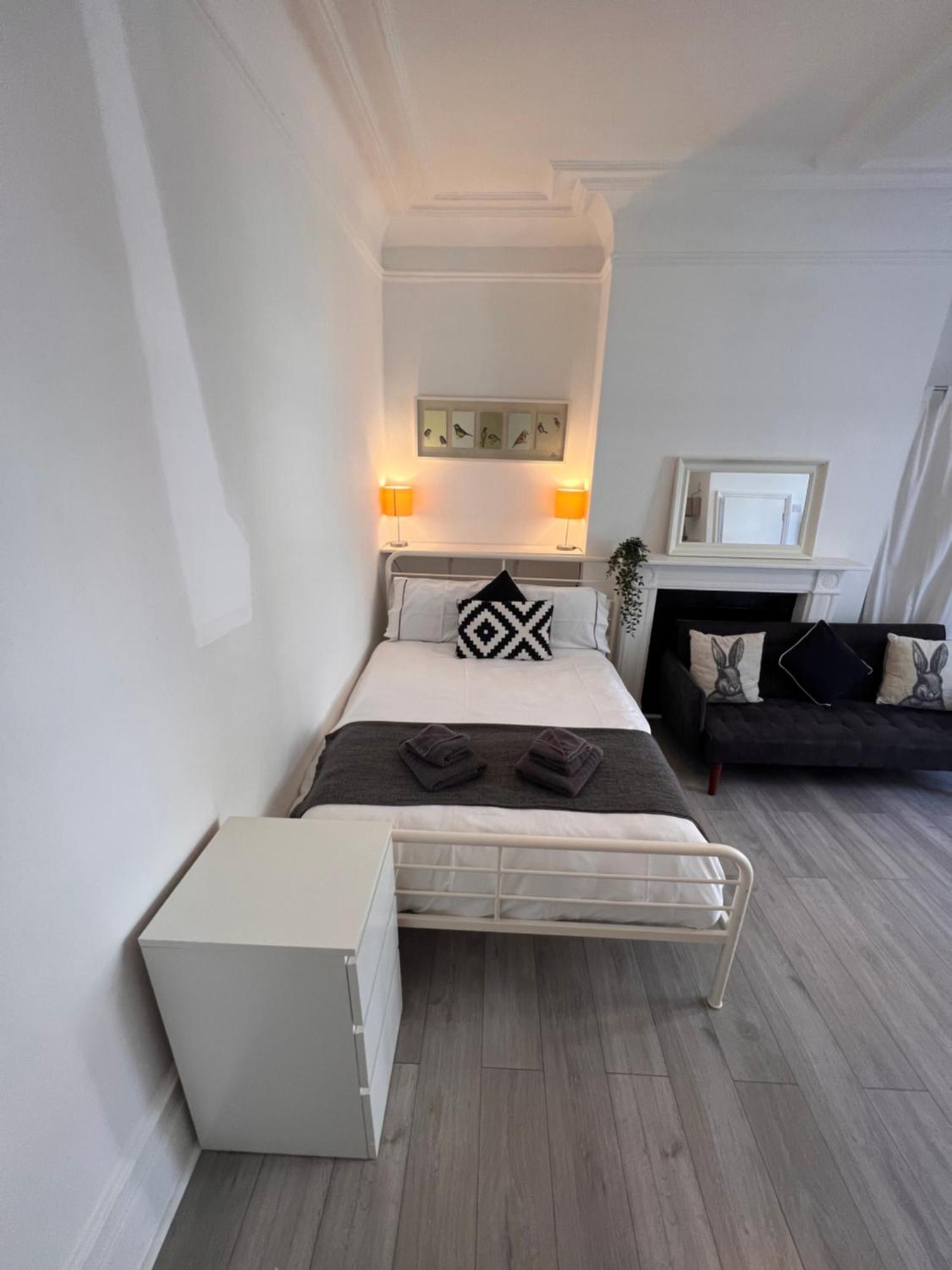 Glenmore Apartment *