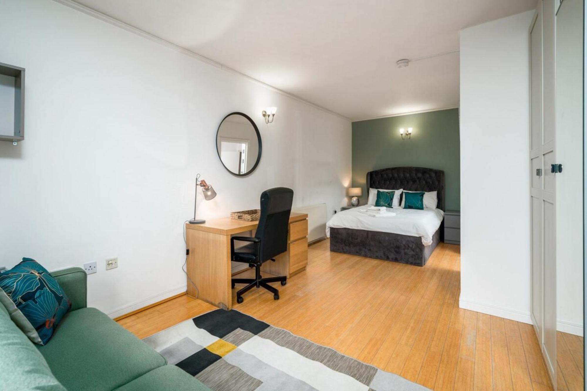 Lovely 3bd Flat, Parking, Sleeps Six Close To O2 Londra