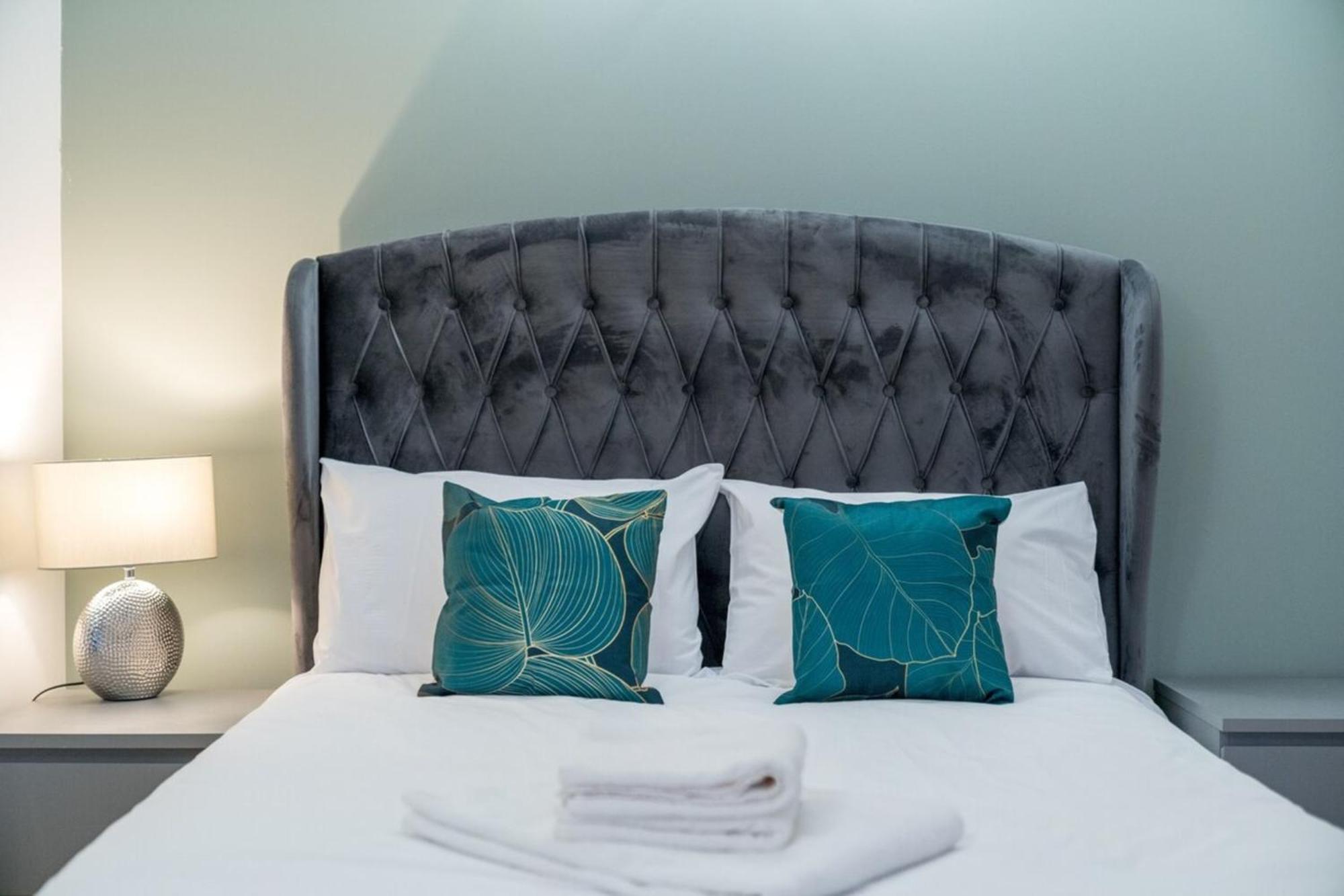 Lovely 3bd Flat, Parking, Sleeps Six Close To O2 Appartamento *
