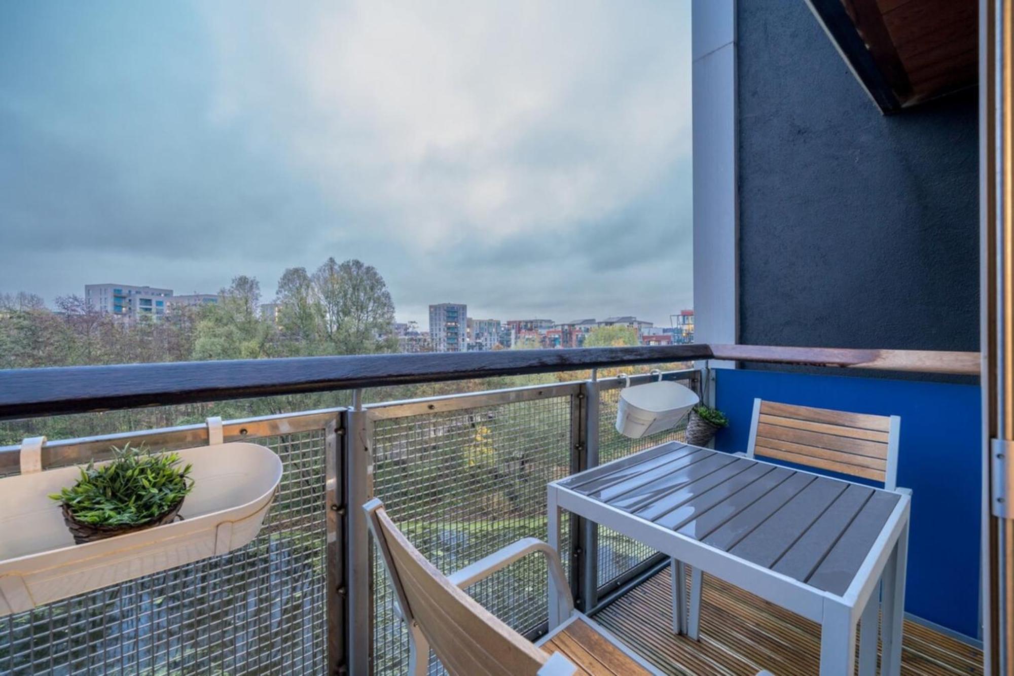 Lovely 3bd Flat, Parking, Sleeps Six Close To O2 Londra