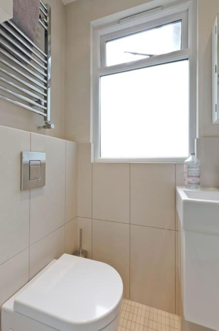 Casa vacanze Modern Town House In Barnes, West *