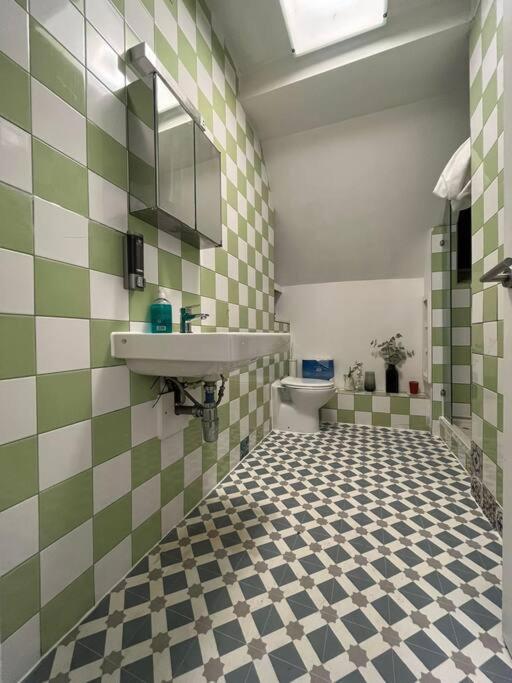 Modern Cosy Studio In Barbican - Green - F2 London