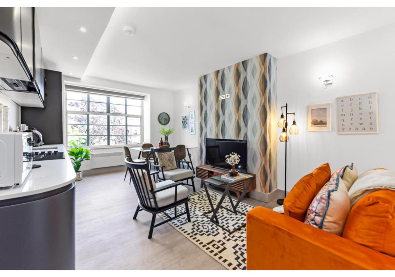 Appartement Modern Comforts 2 Bd Flat - Sleeps 5 Londres