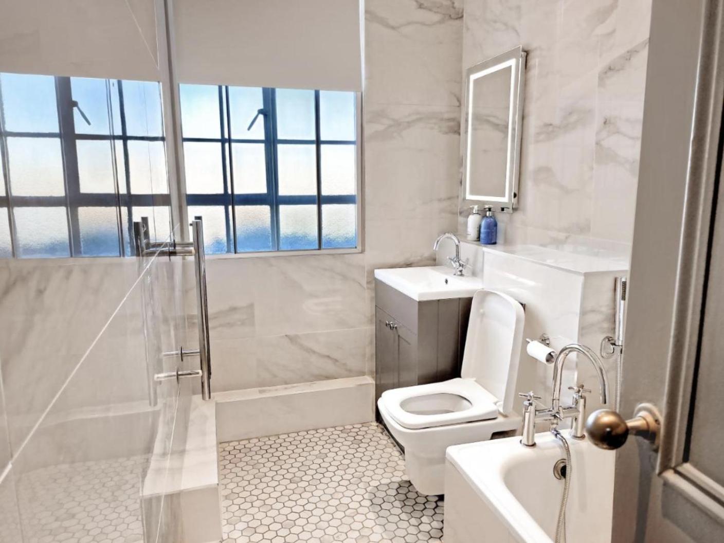 Appartement Chelsea Flat 10 Mins Harrods, Balcony, Gym, Air Conditioning