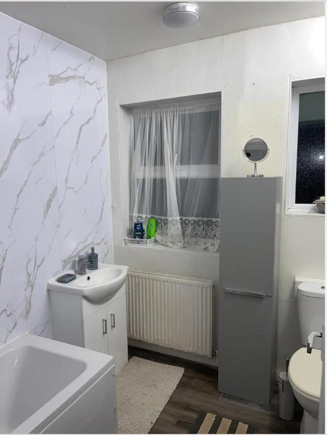 Gasthof Cozy 25 Min Liverpool Street London
