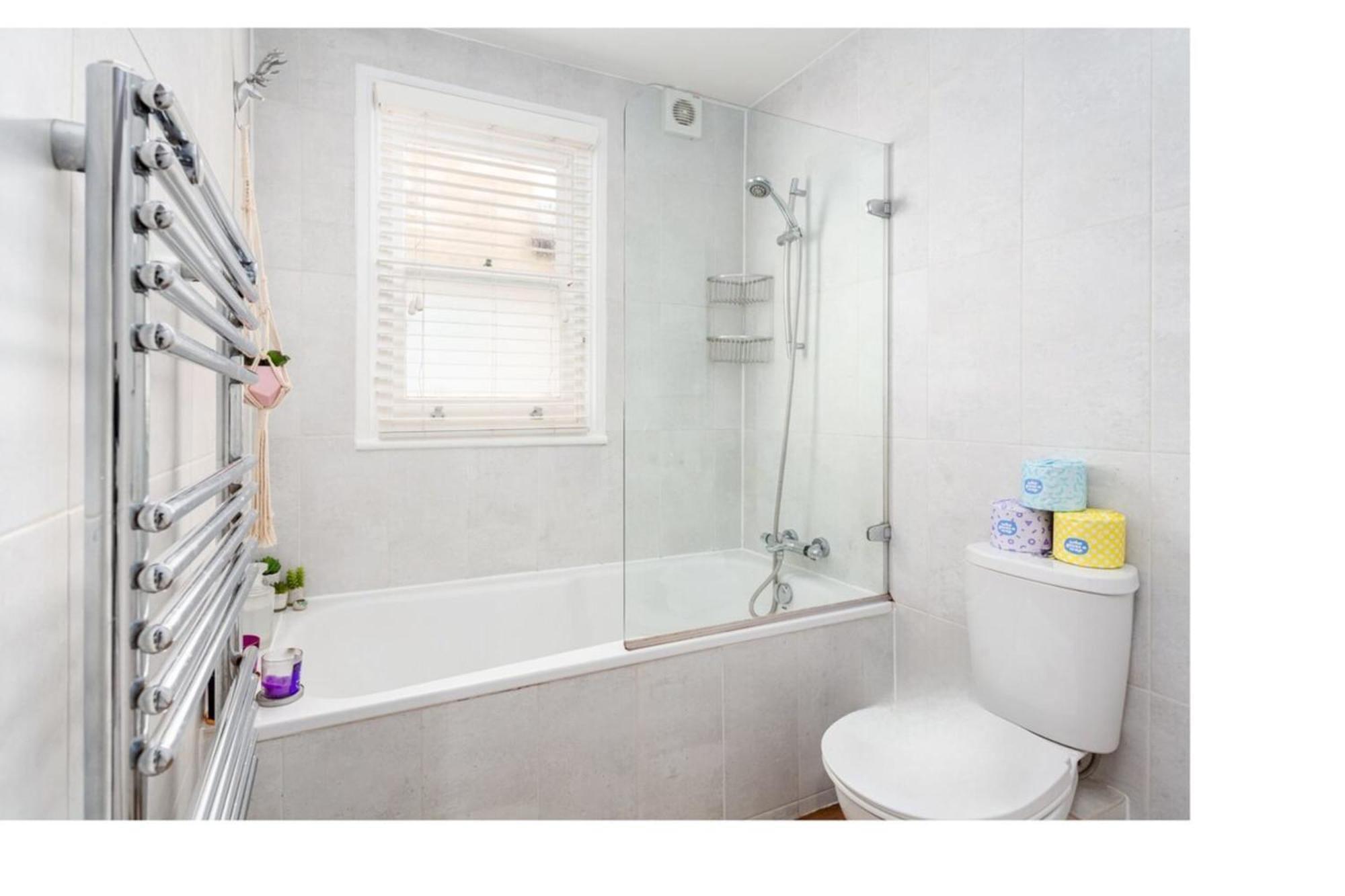 Chic 3bd Maisonette Wroof Terrace - Wandsworth! Lägenhet London