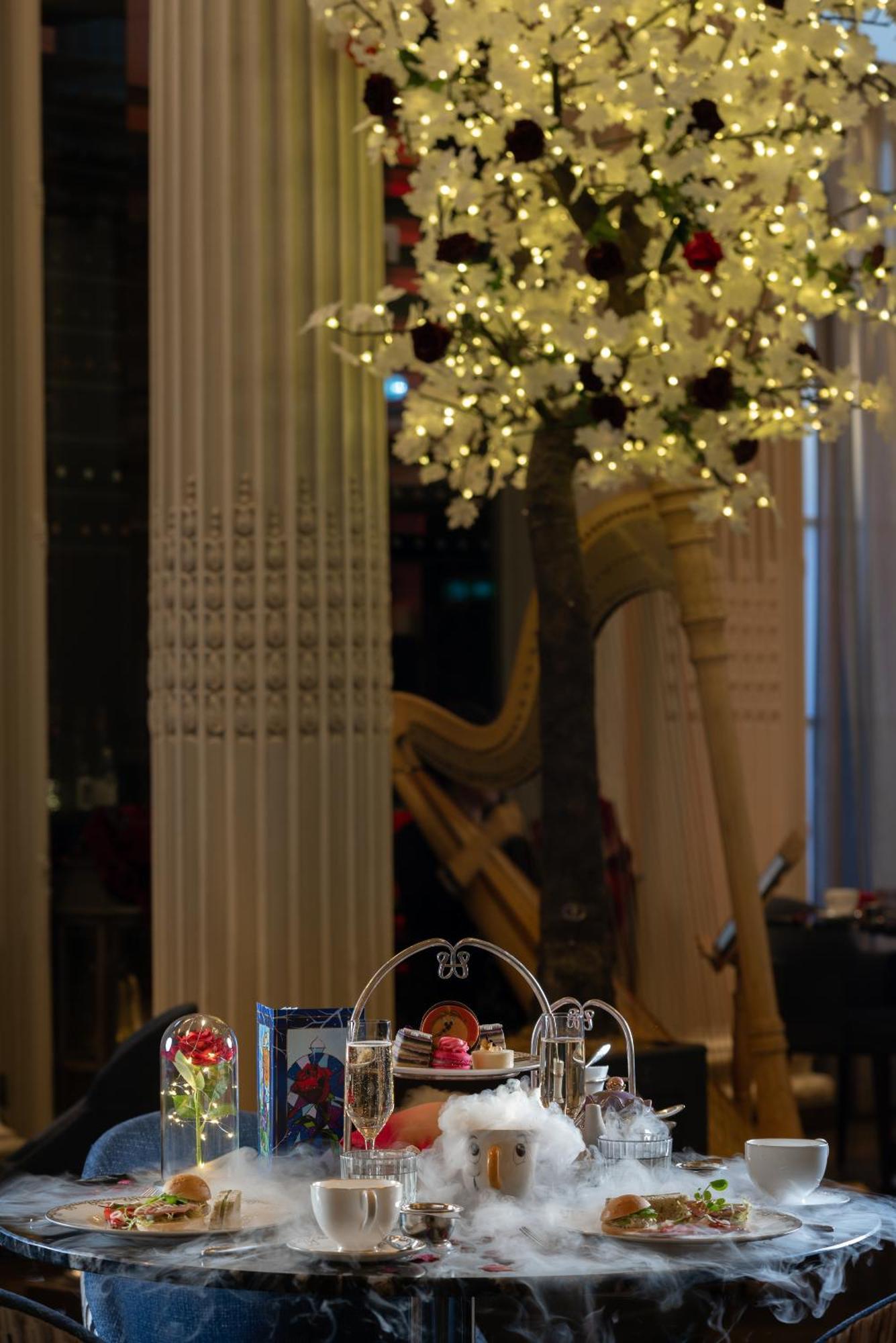 The Waldorf Hilton Hotell