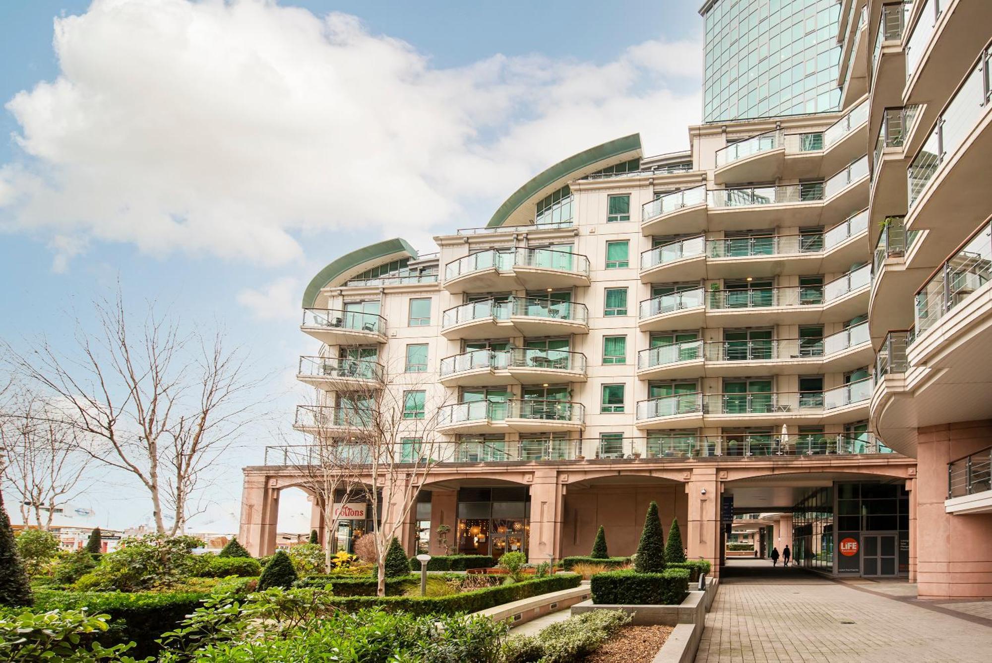 Apartment Terraced Riverview London
