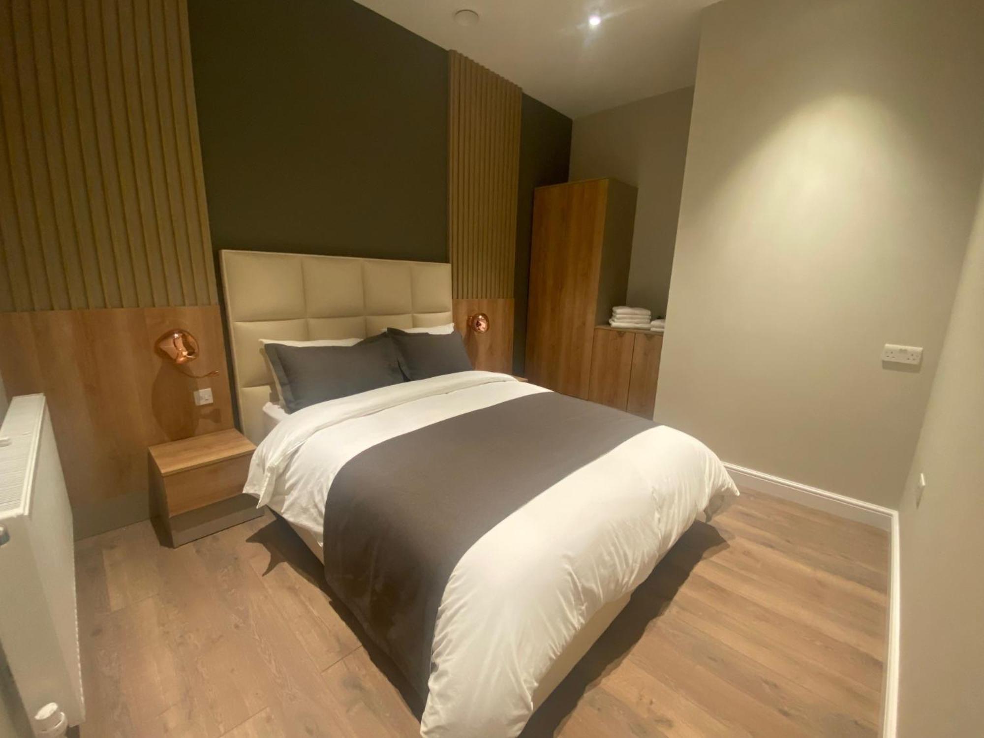Goodwin St Capsule hotel