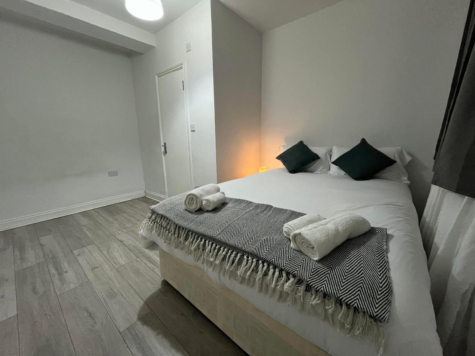 Lejlighed Near Seven Sisters London