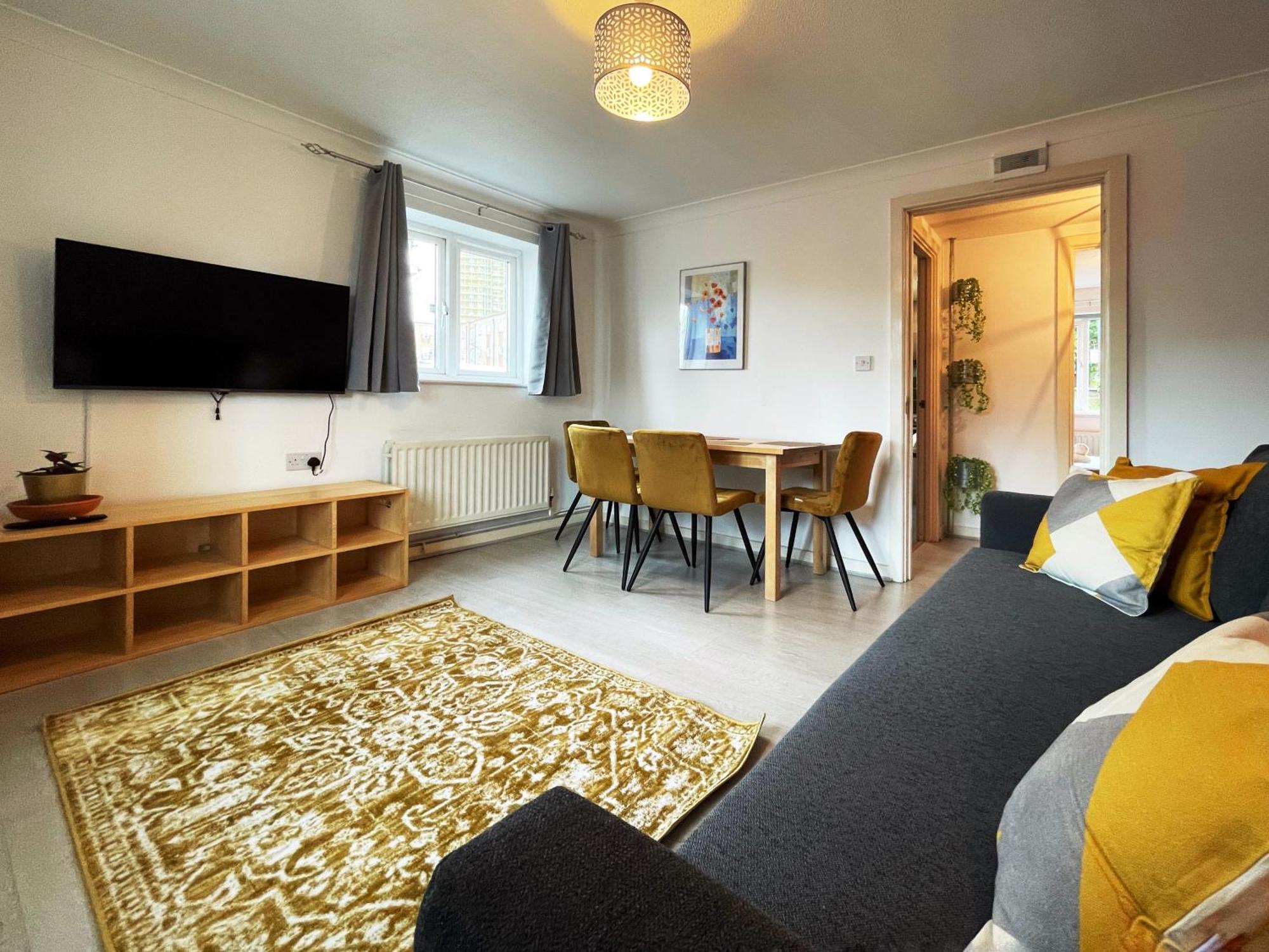 Rebecca Place At Whitechapel - 2 Double Beds, 1 Sofa Bed, Max 5 People Londres