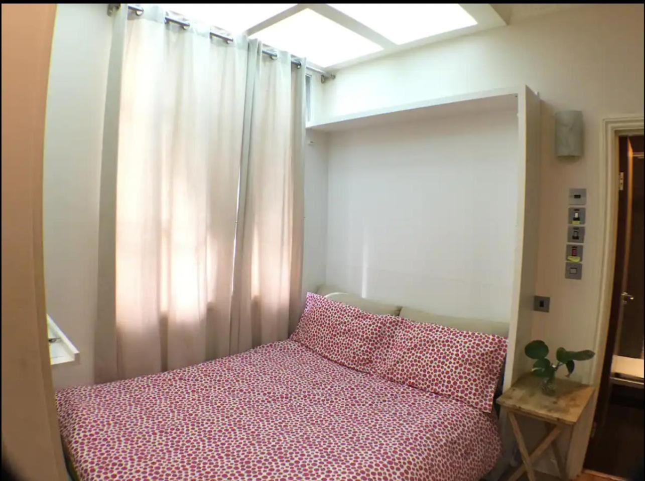 Soho China Town Guest house