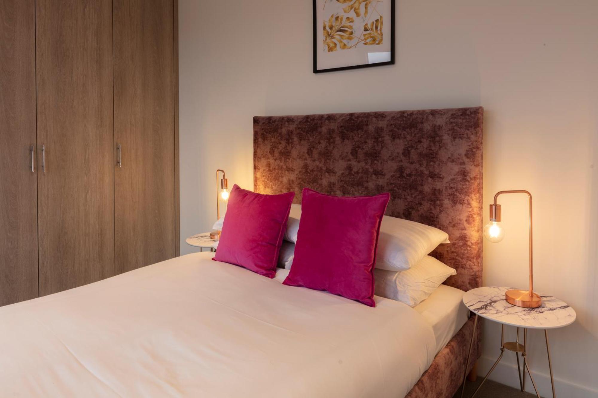 Deluxe North * London