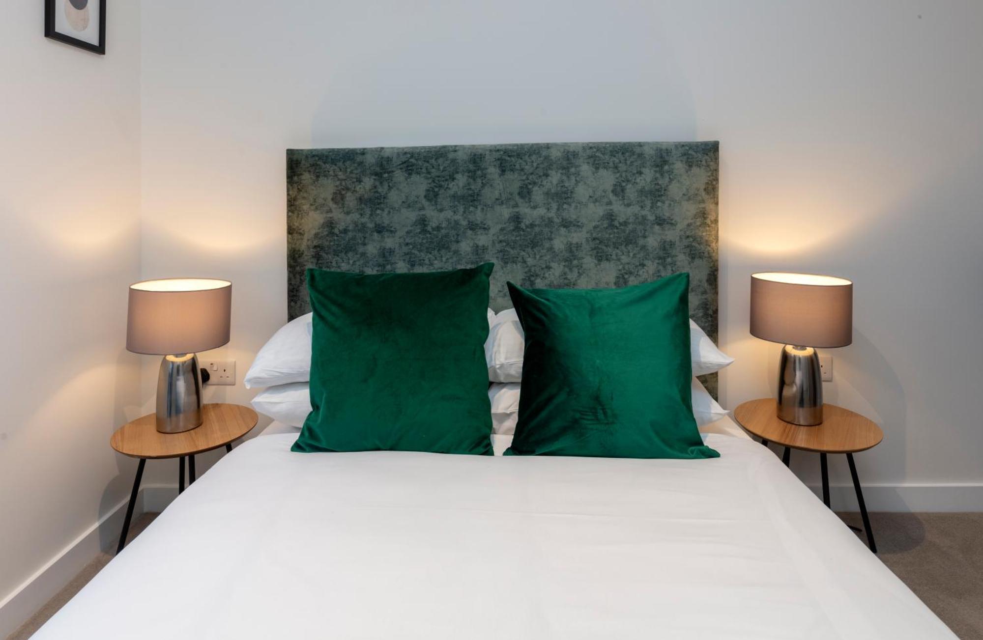 Deluxe North * London
