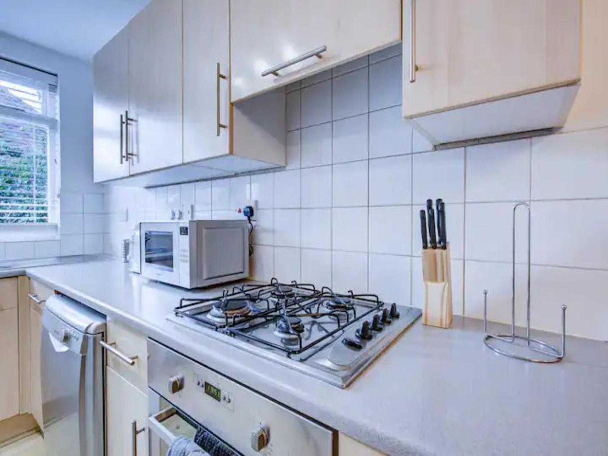 Pass The Keys Charming 2 Bedroom House Good Transport And Parking Ferienhaus *