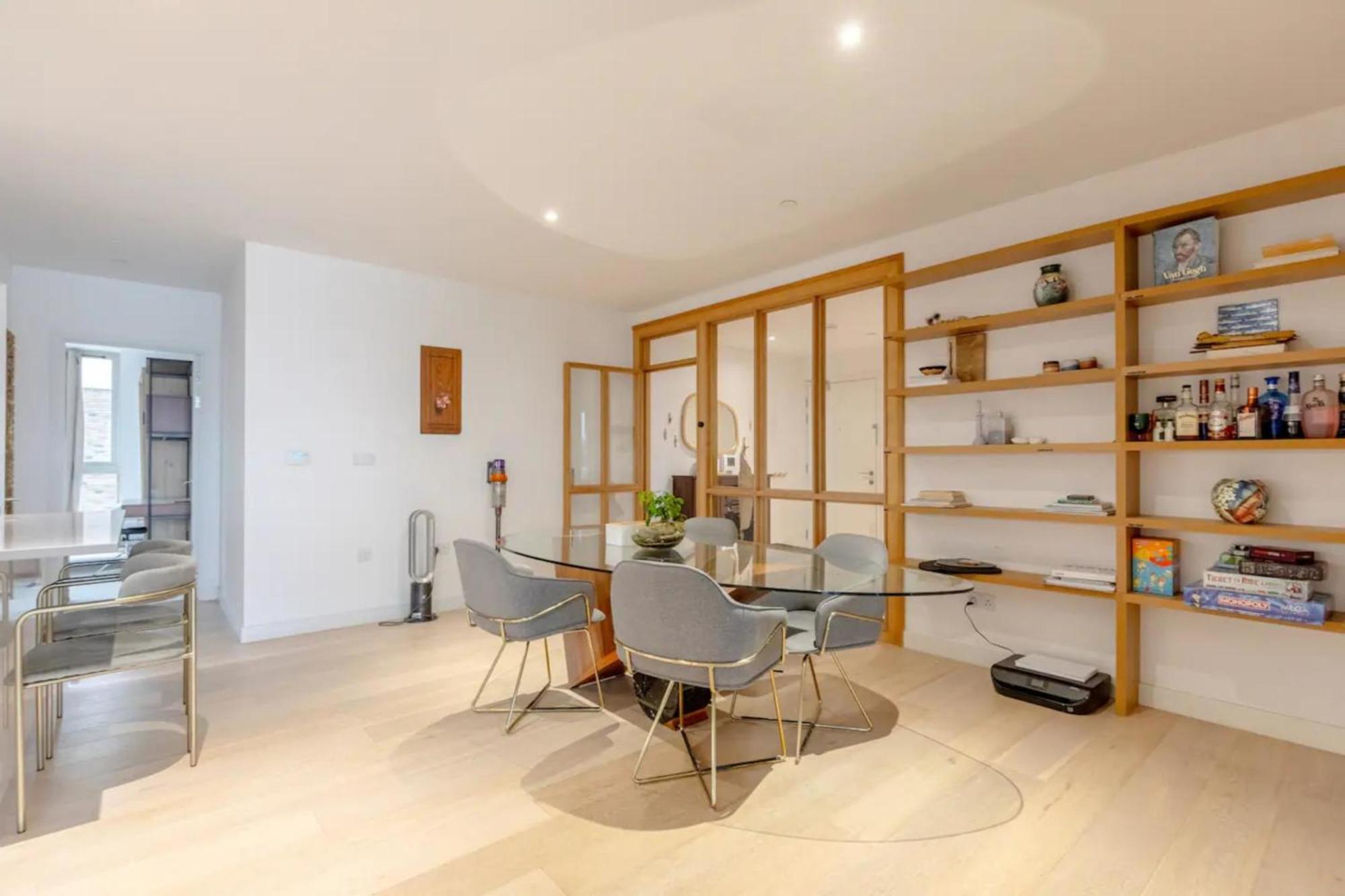 Leilighet Charm & Convenience 3 Bed Near Excel