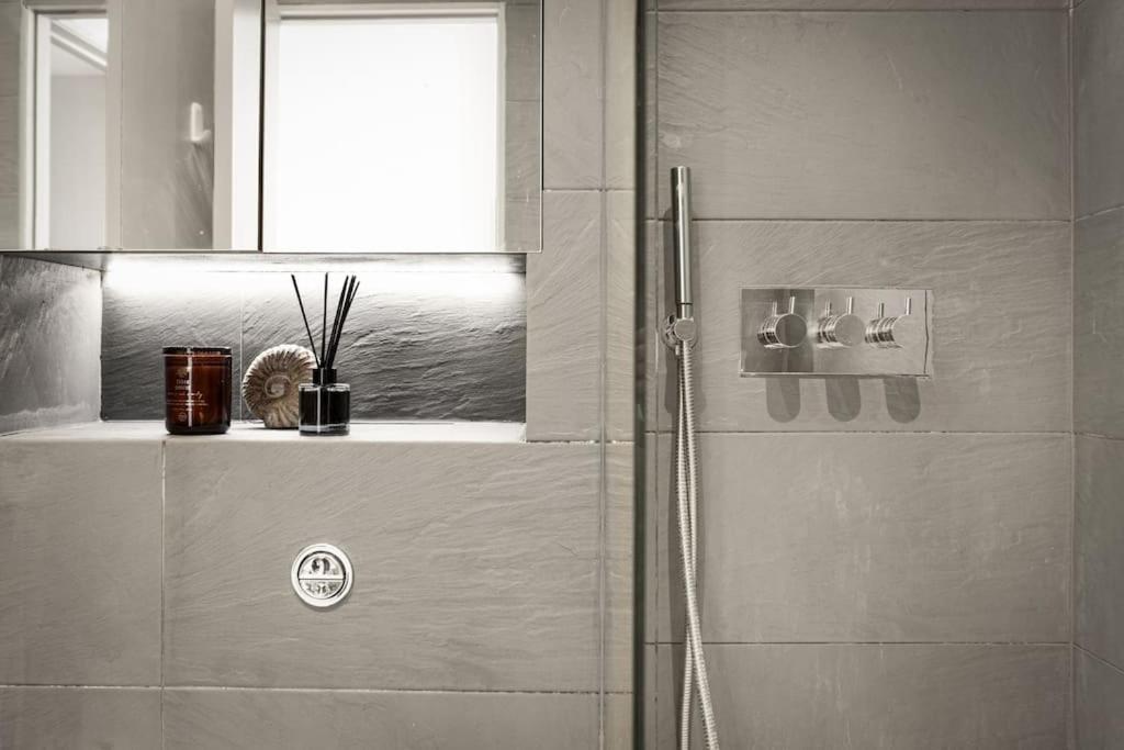 Appartamento Notting Hill Stylish One Bedroom *