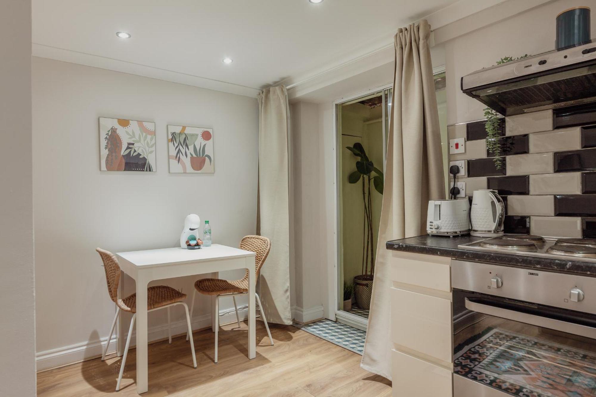 Kensington Nest Serviced Lejlighed *
