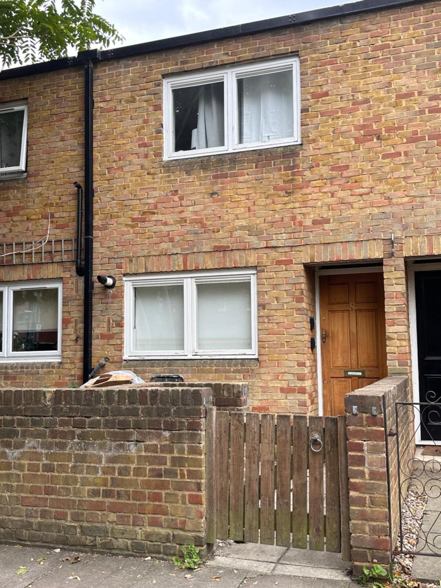 Clapham Garden Near Battersea Park * London