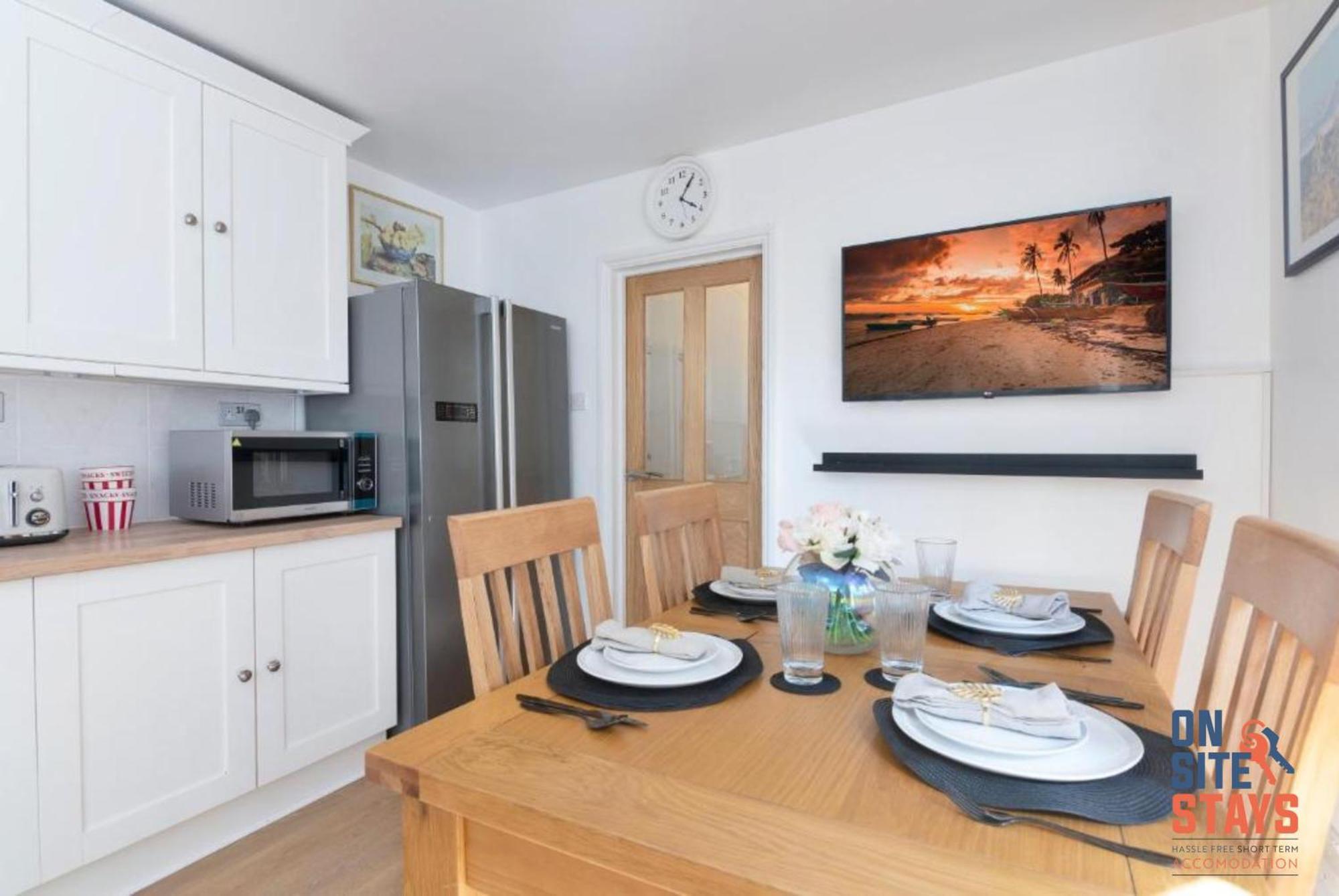 Onsitestays - Tranquil 2 Bedroom With Large Kitchen, Private Garden Near Wimbledon Station Appartement Londres