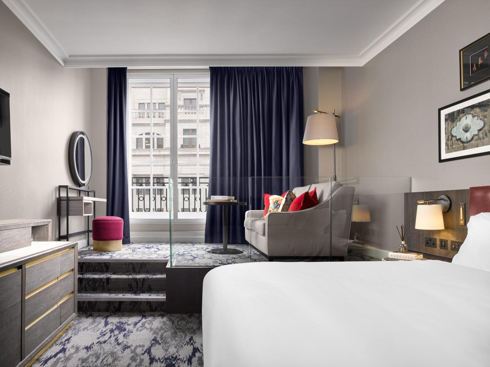 Hotell The Trafalgar St. James, Curio Collection By Hilton 5*