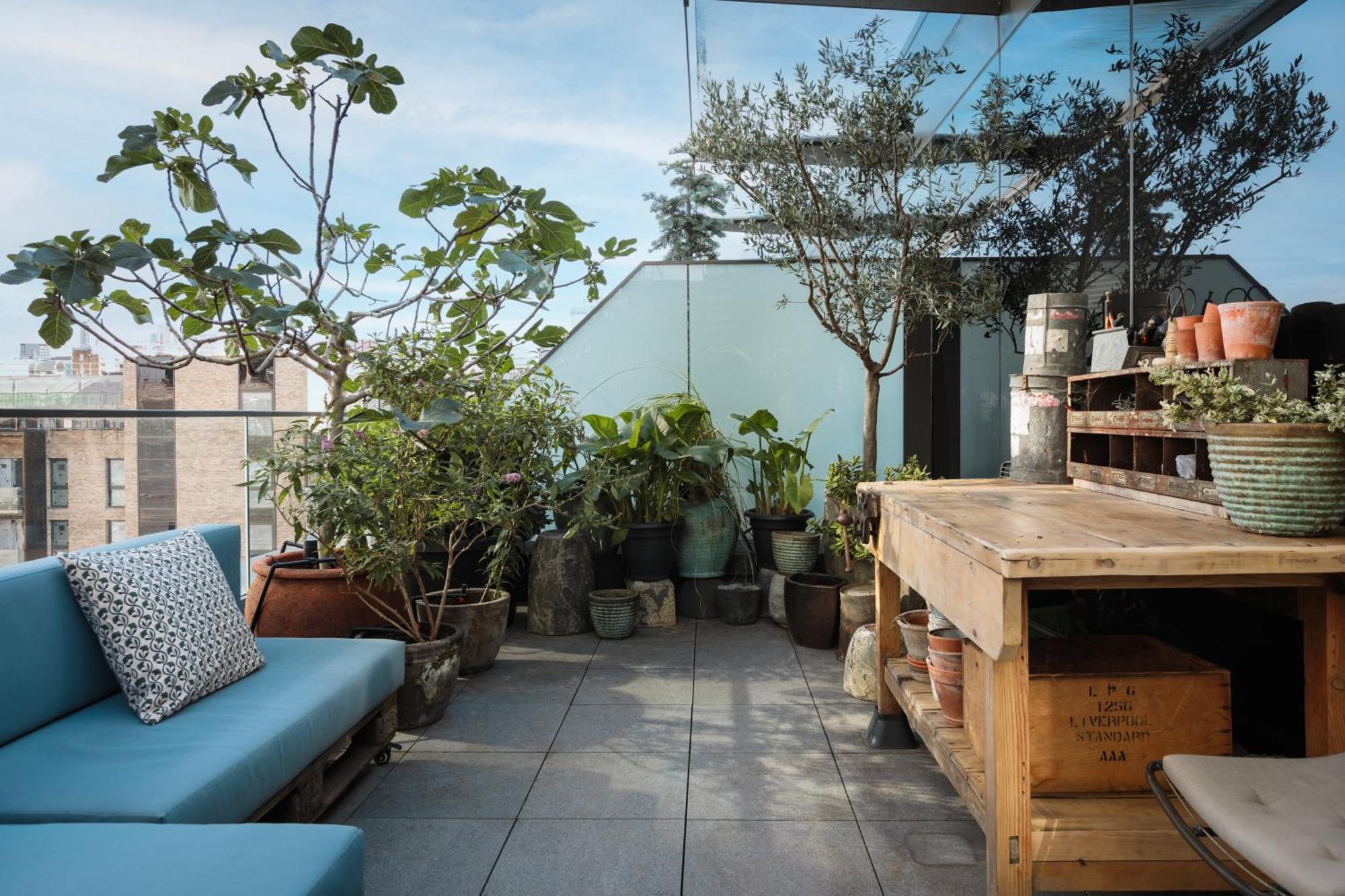 Luxurious Penthouse, Expansive Wrap-around Terrace Leilighet London