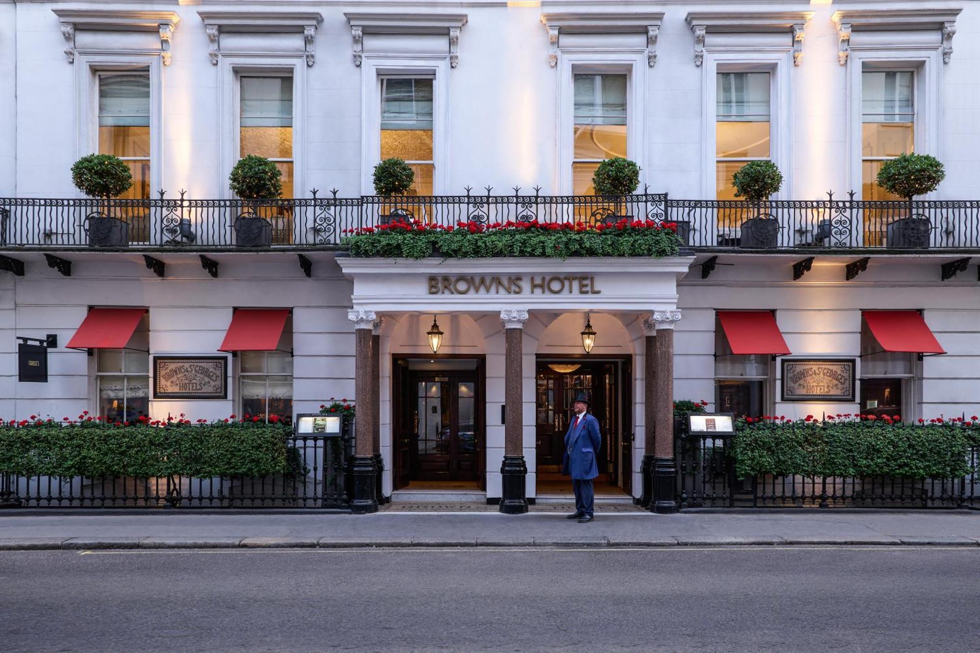 Brown's Hotel, A Rocco