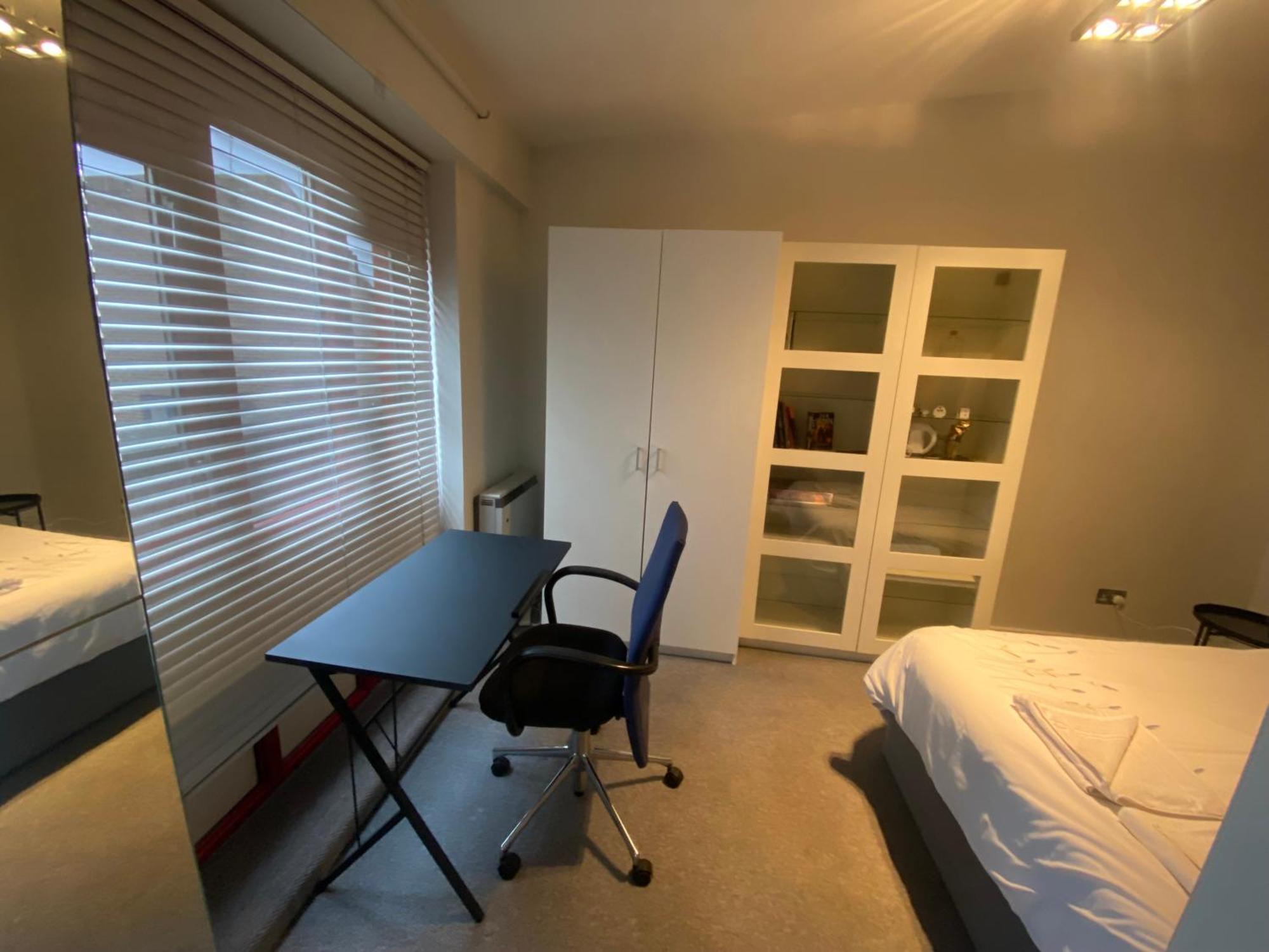 Lovely Bright Double Room-private Bathroom Alloggio in famiglia *