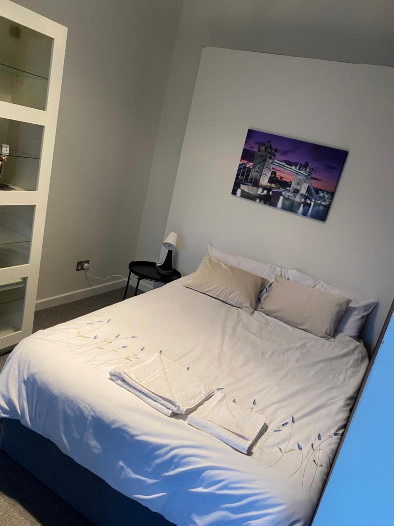 Lovely Bright Double Room-private Bathroom * Londra