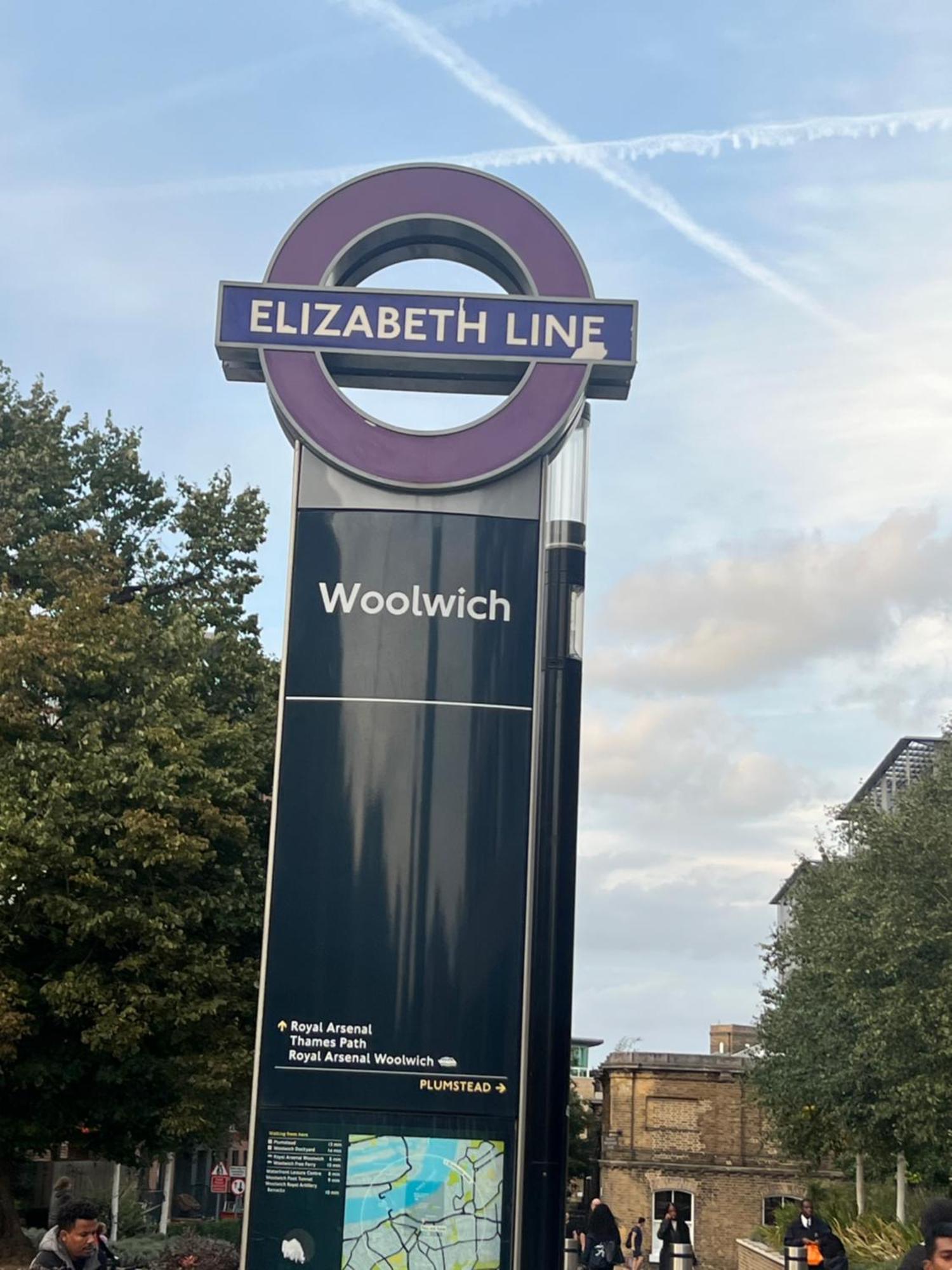 Modern 2 Bedroom In Woolwich Lägenhet London