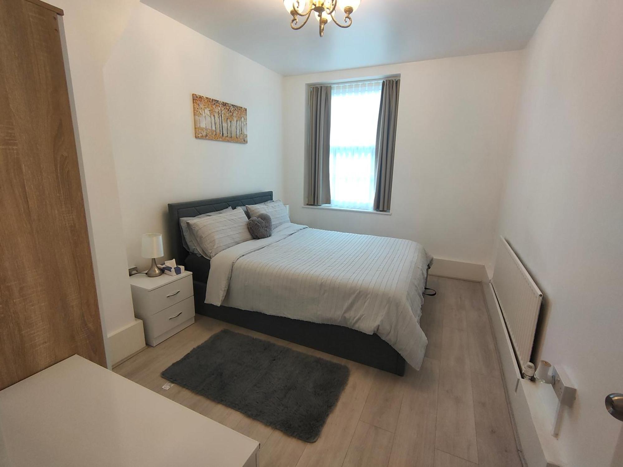 New Look Flat In Waterloo