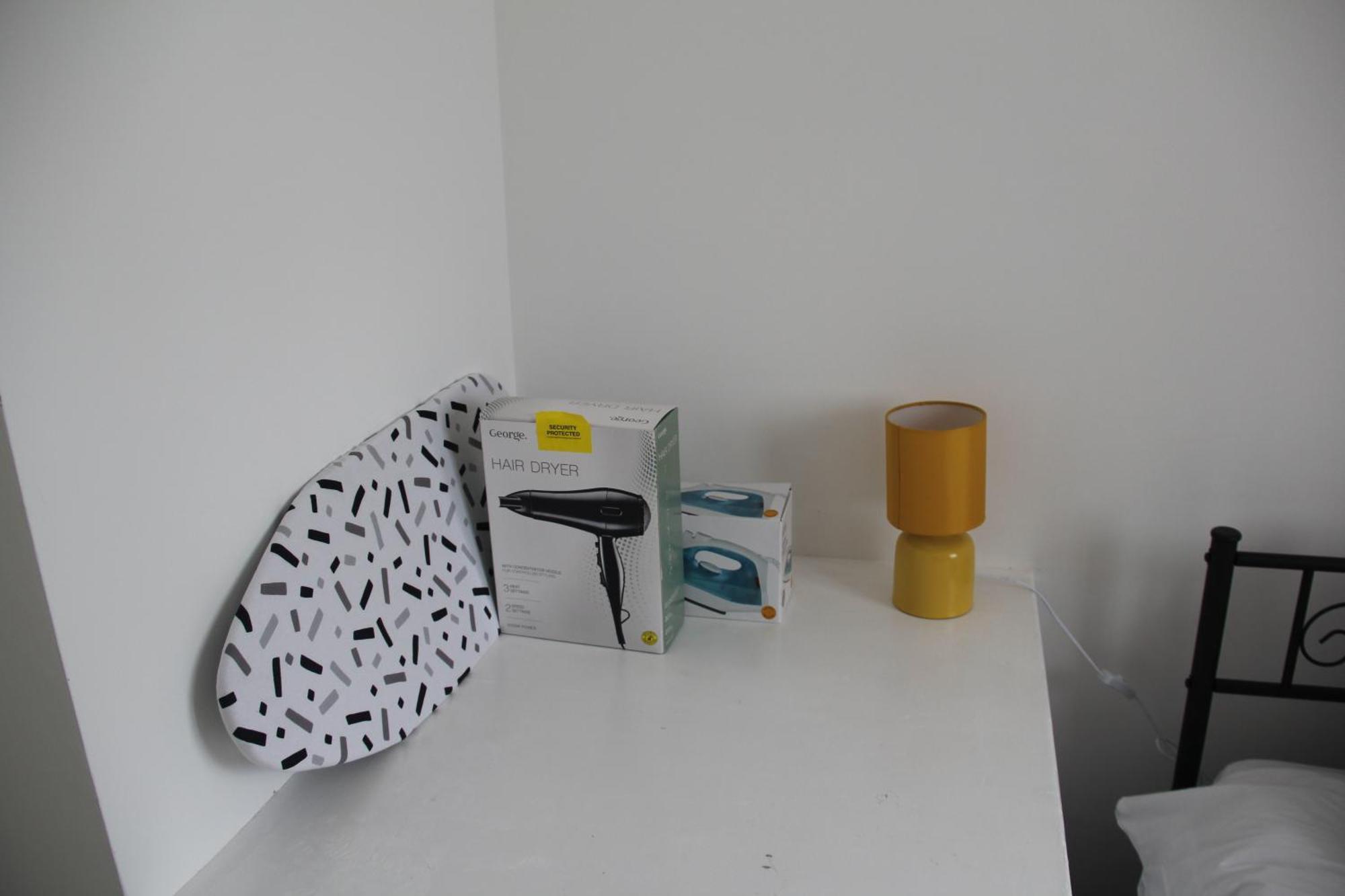 Coolfin House-close To Excel, Contractors, Relocators, Paid Parking Feriehus London