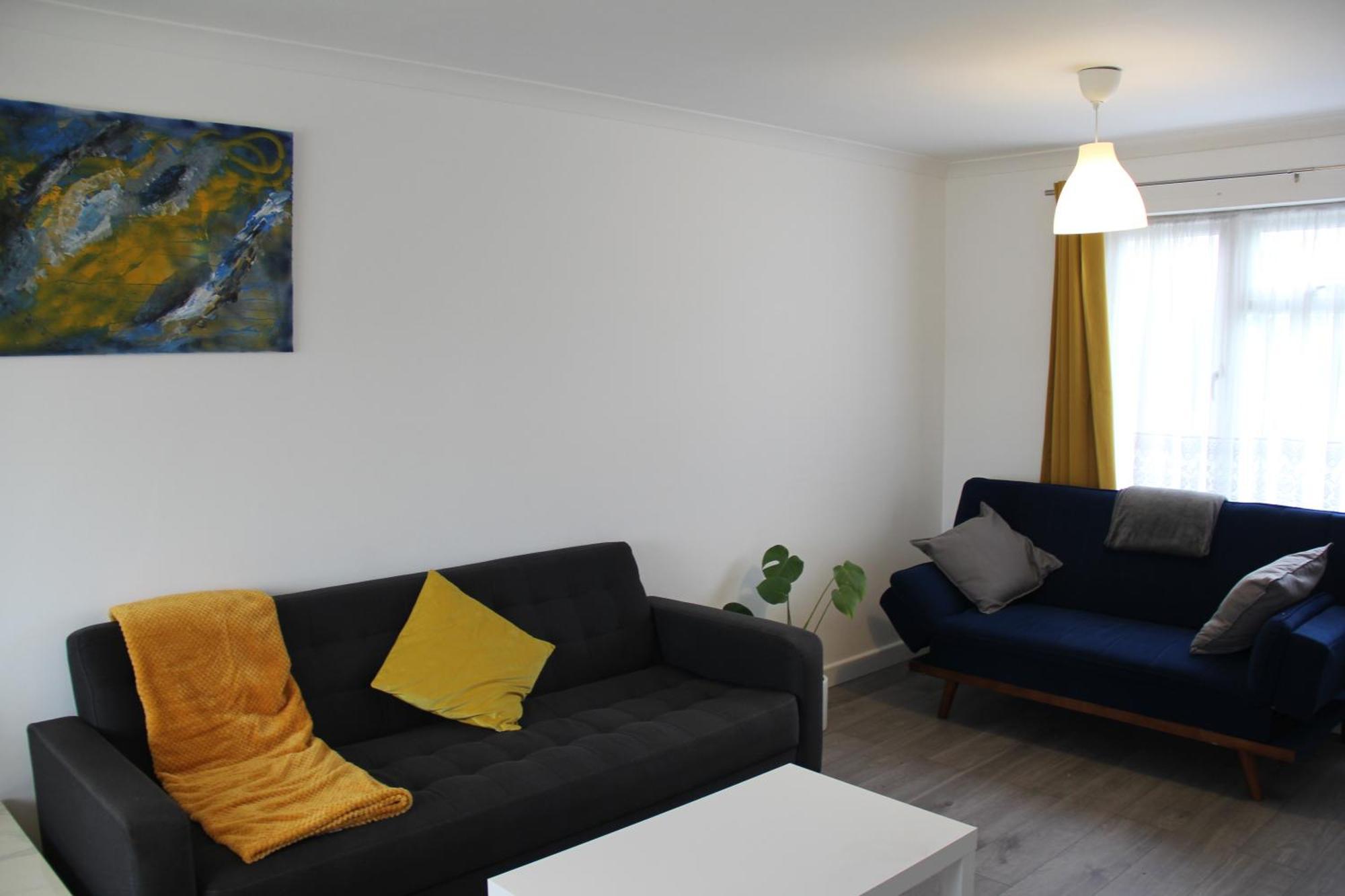 Coolfin House-close To Excel, Contractors, Relocators, Paid Parking Feriehus *