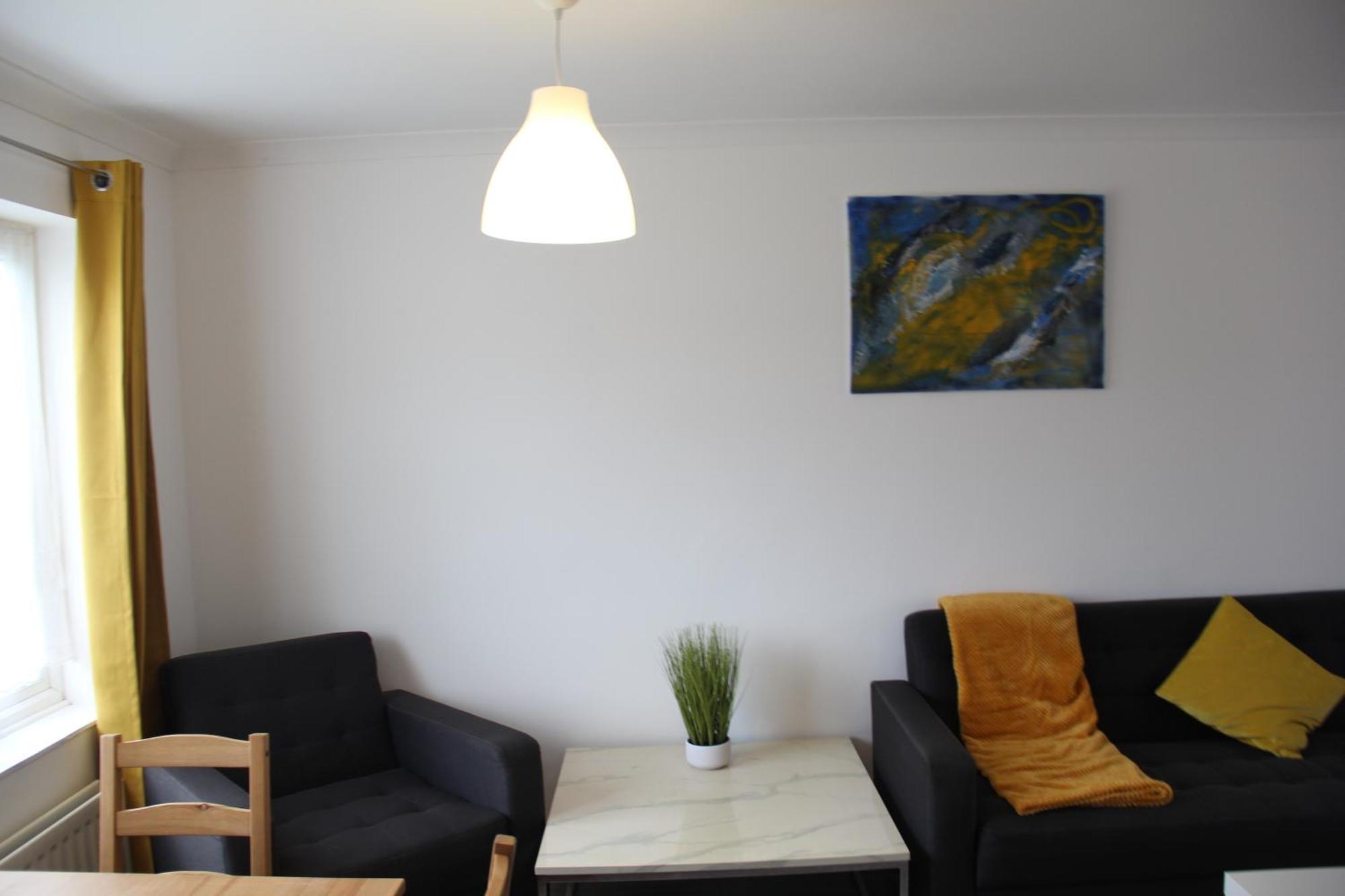 Coolfin House-close To Excel, Contractors, Relocators, Paid Parking Feriehus *